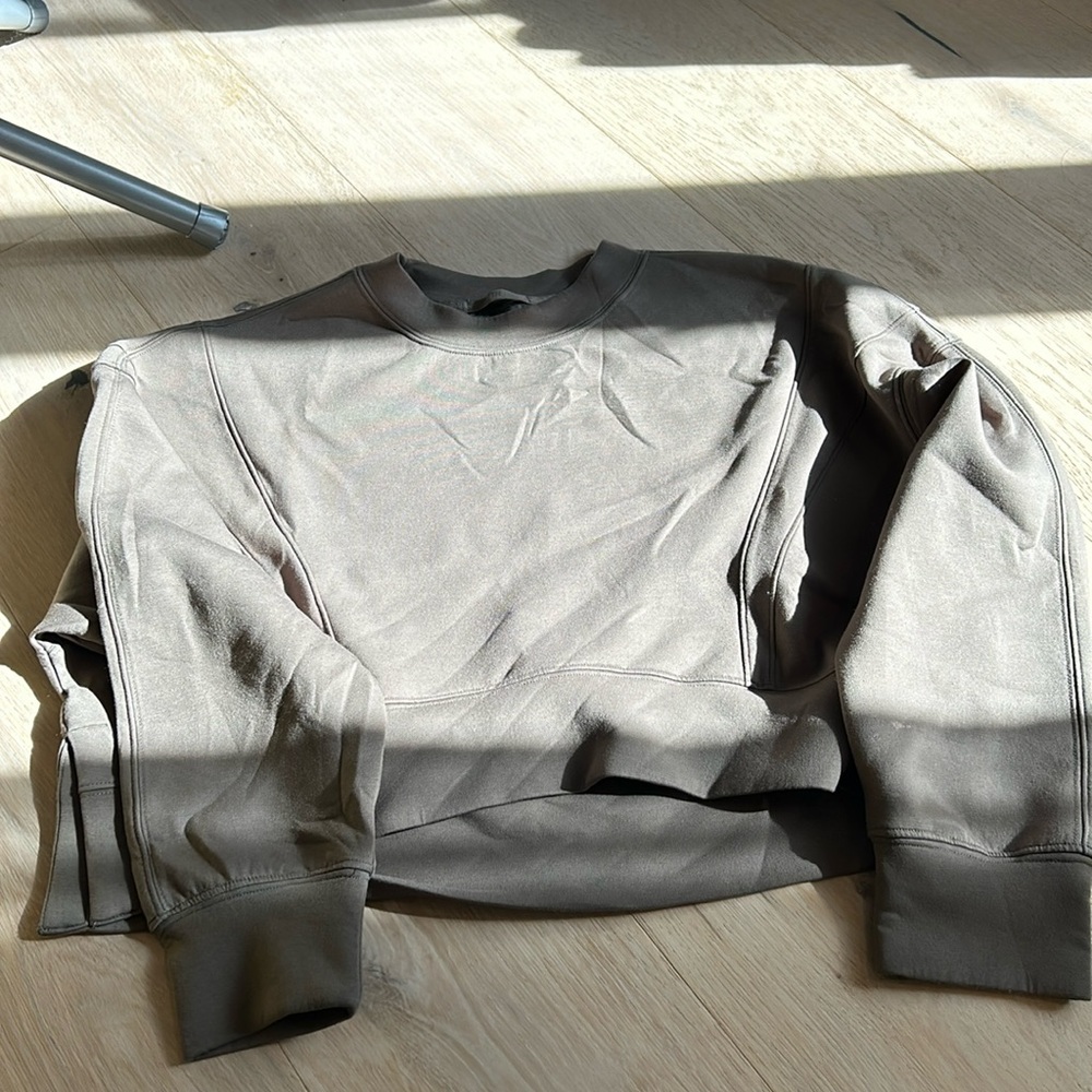 Abercrombie and fitch YPB neoKNIT Relaxed Crew in dark brown size s